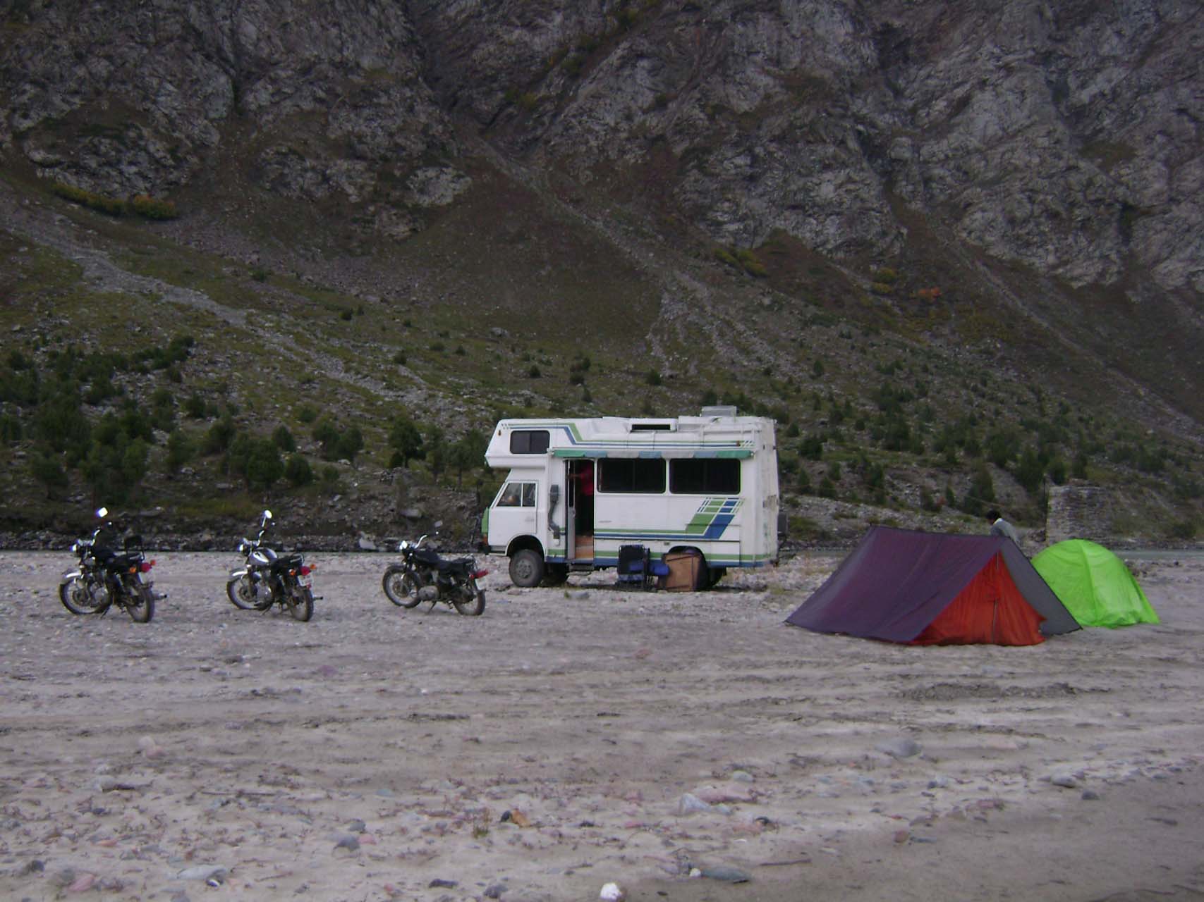 Why Should You Opt For A Caravan For Traveling ?